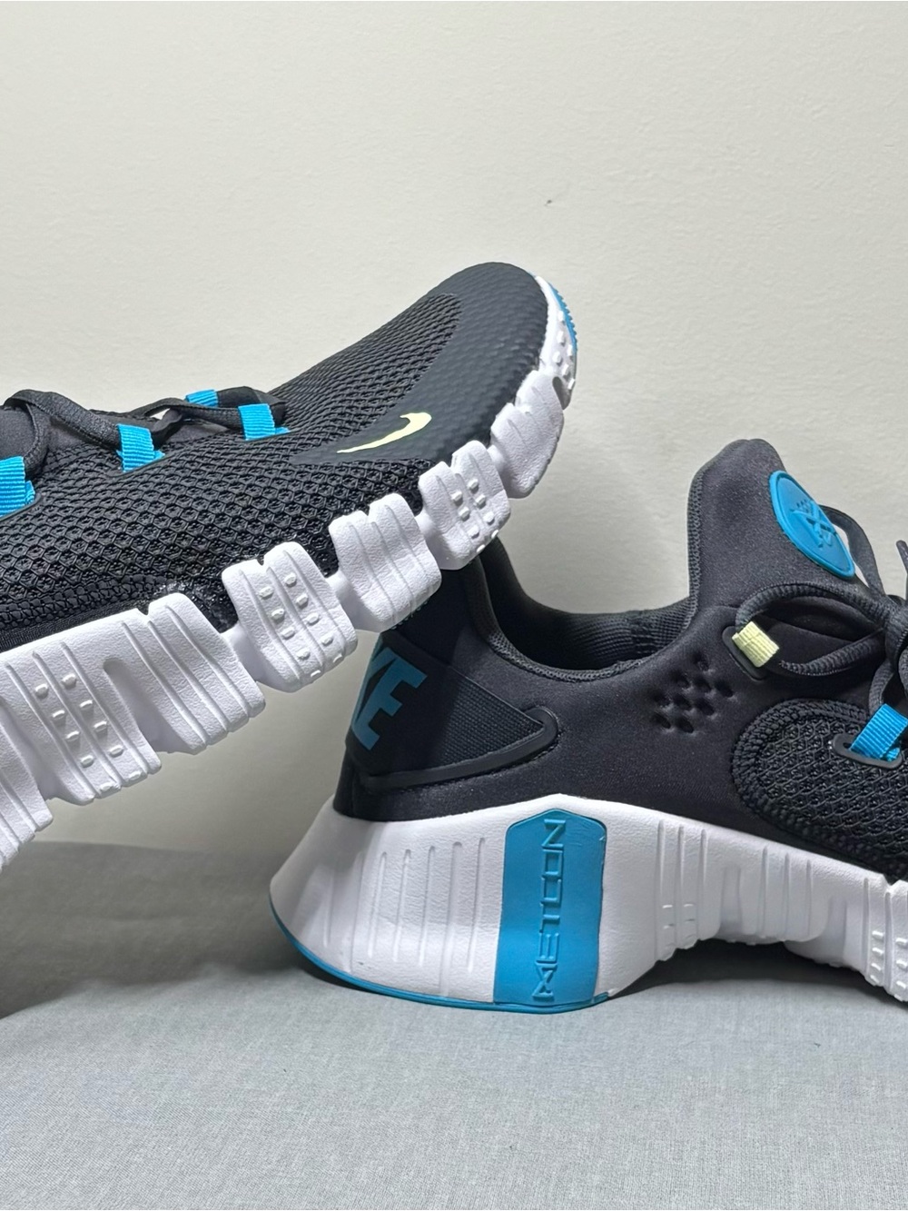 Nike Free Metcon 4 Men's Size 13 Anthracite Blue Lightning Citron CT3886-004